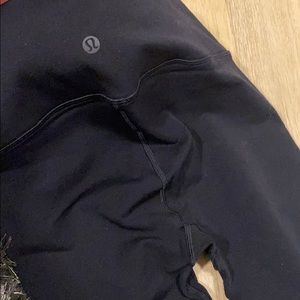 Lululemon black crop leggings